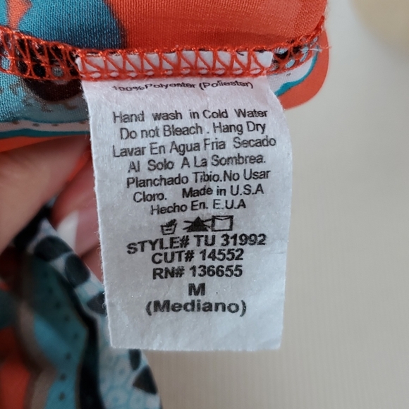 WEST KEI Elastic band-hem Top - Picture 9 of 10